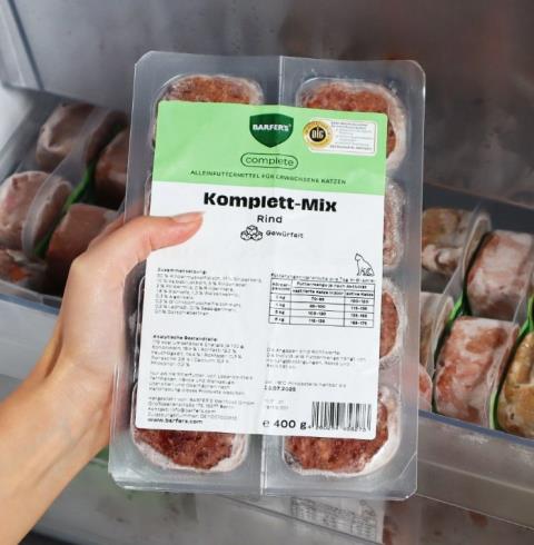 Komplett-Mix Rind für Katzen Würfel 8x50g Packung